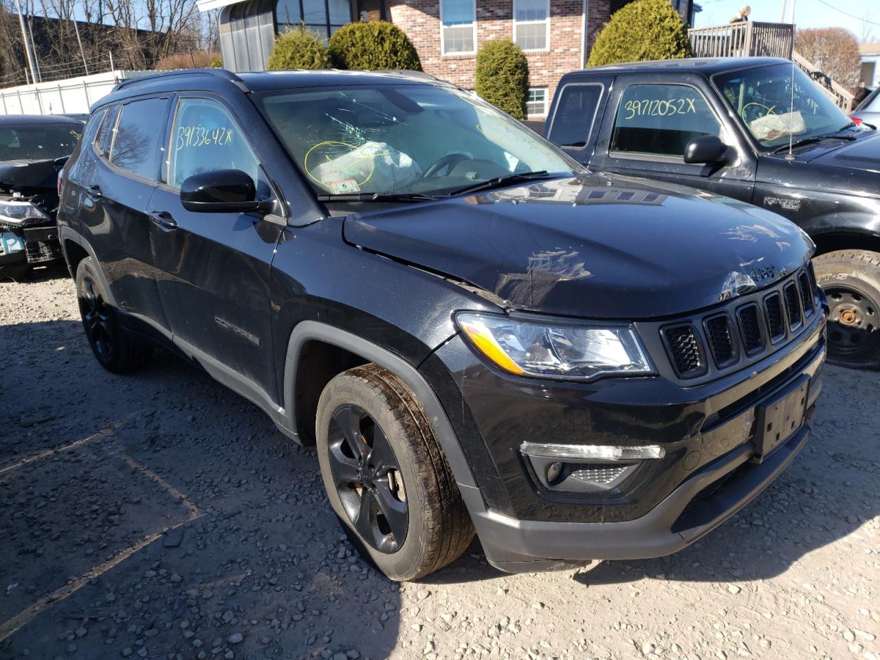 JEEP COMPASS LA 2019 with VIN 3C4NJDBB9KT600188 - Photo from auction