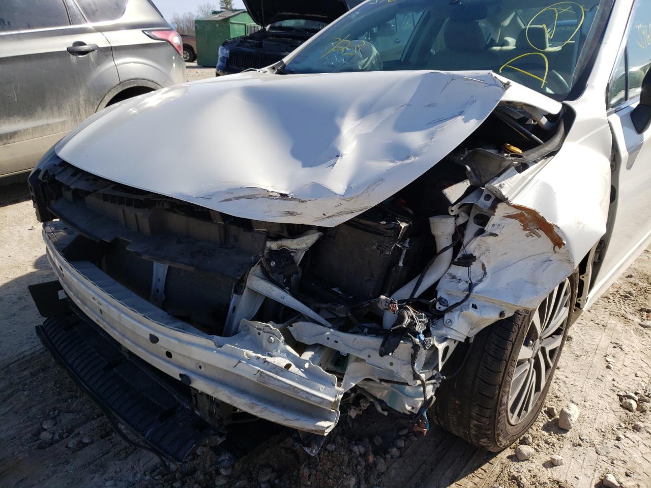 Photo 9 from auction – 2018 SUBARU LEGACY 2.5 with VIN 4S3BNAB66J3014258