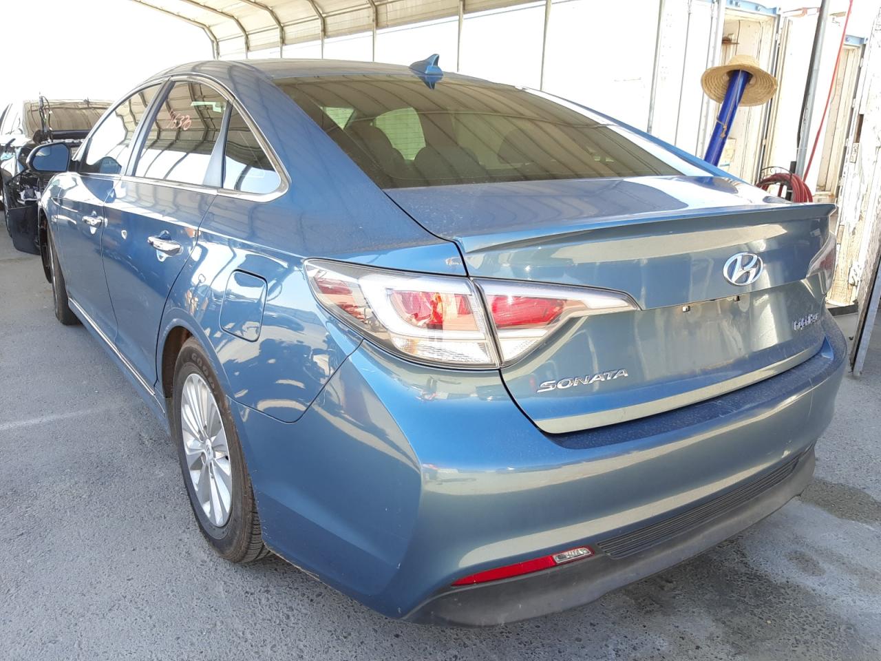 Photo 3 from auction – 2016 HYUNDAI SONATA HYB with VIN KMHE24L1XGA011180
