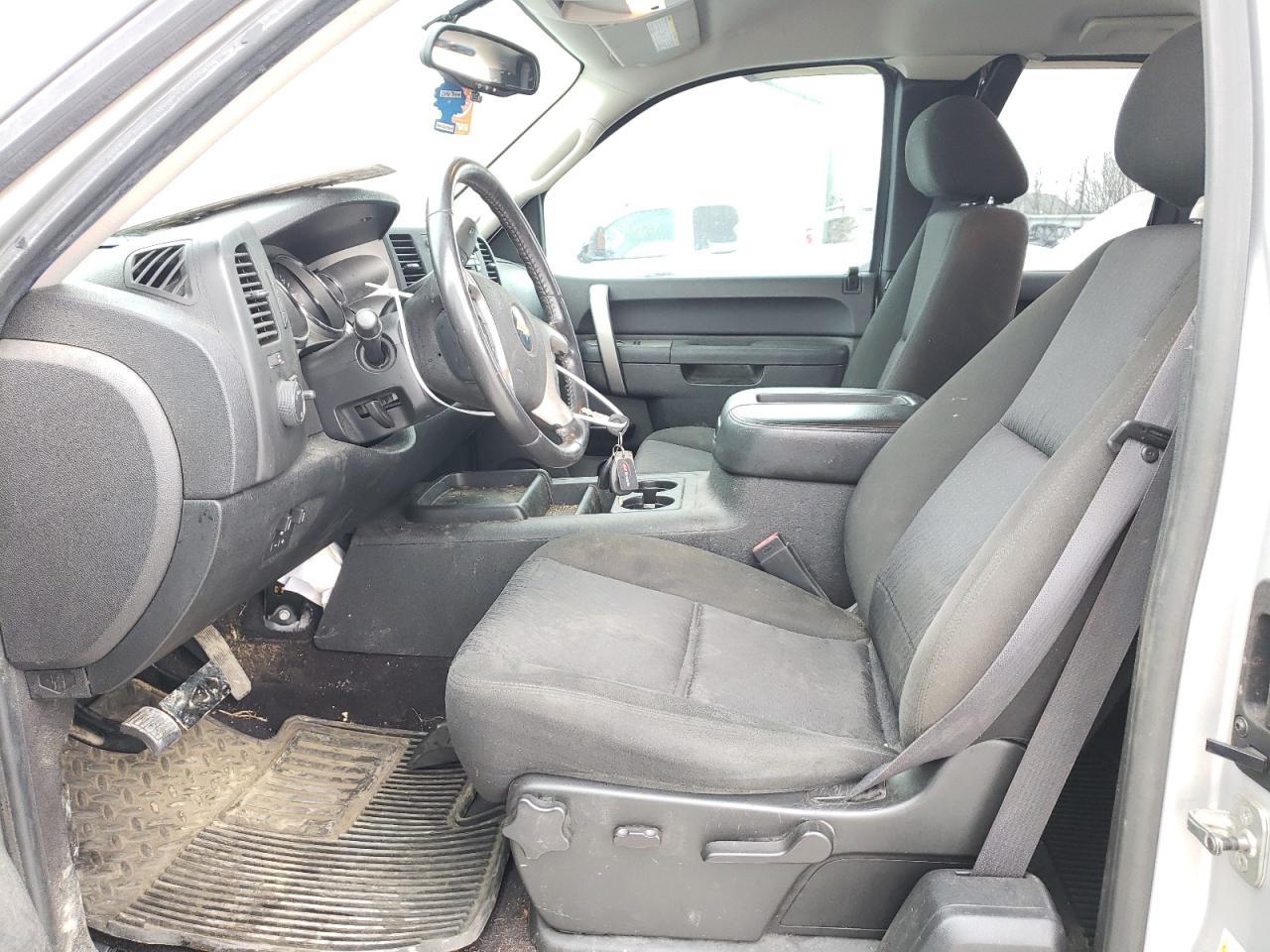 Photo 5 from auction – 2011 CHEVROLET SILVERADO with VIN 1GC2KXC81BZ119977