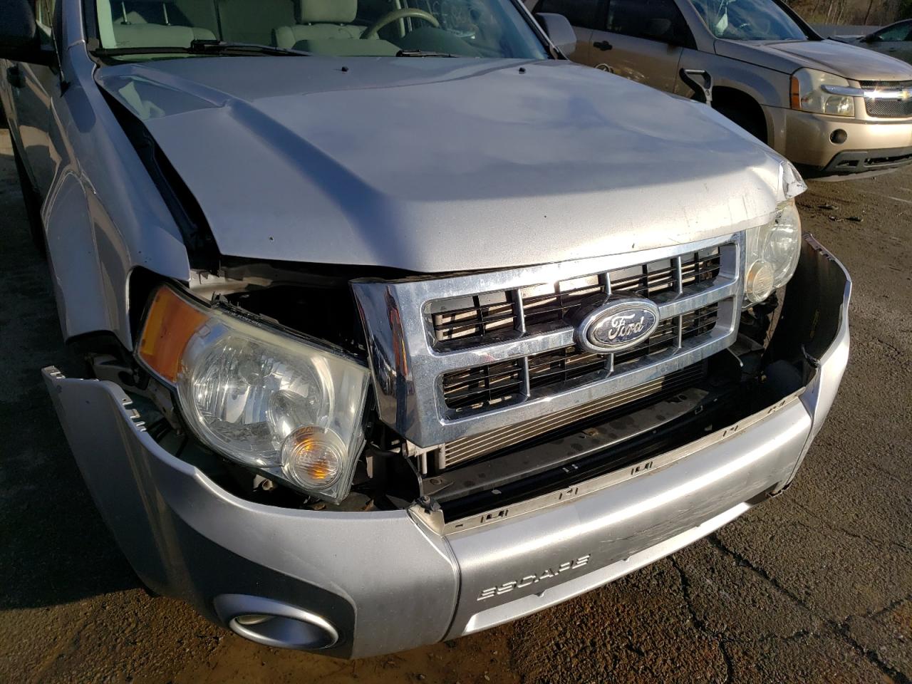 Photo 9 from auction – 2010 FORD ESCAPE XLT with VIN 1FMCU9D75AKC03934