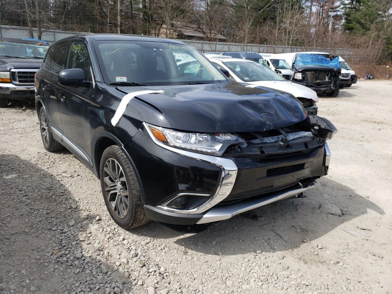 MITSUBISHI OUTLANDER 2017 with VIN JA4AZ2A38HZ061998 - Photo from auction
