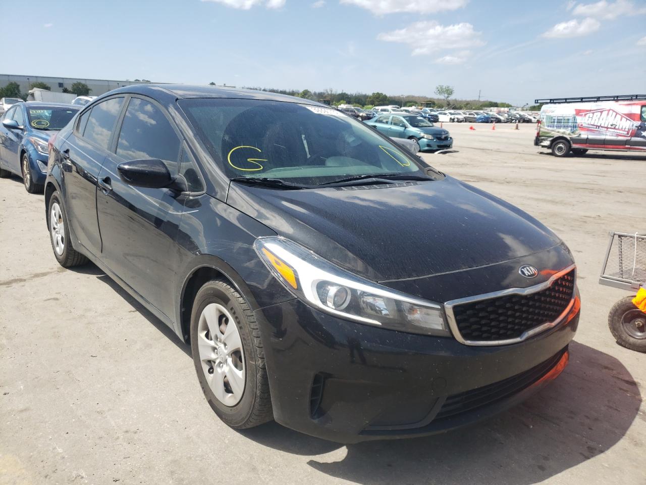 KIA FORTE LX 2018 with VIN 3KPFK4A70JE228256 - Photo from auction