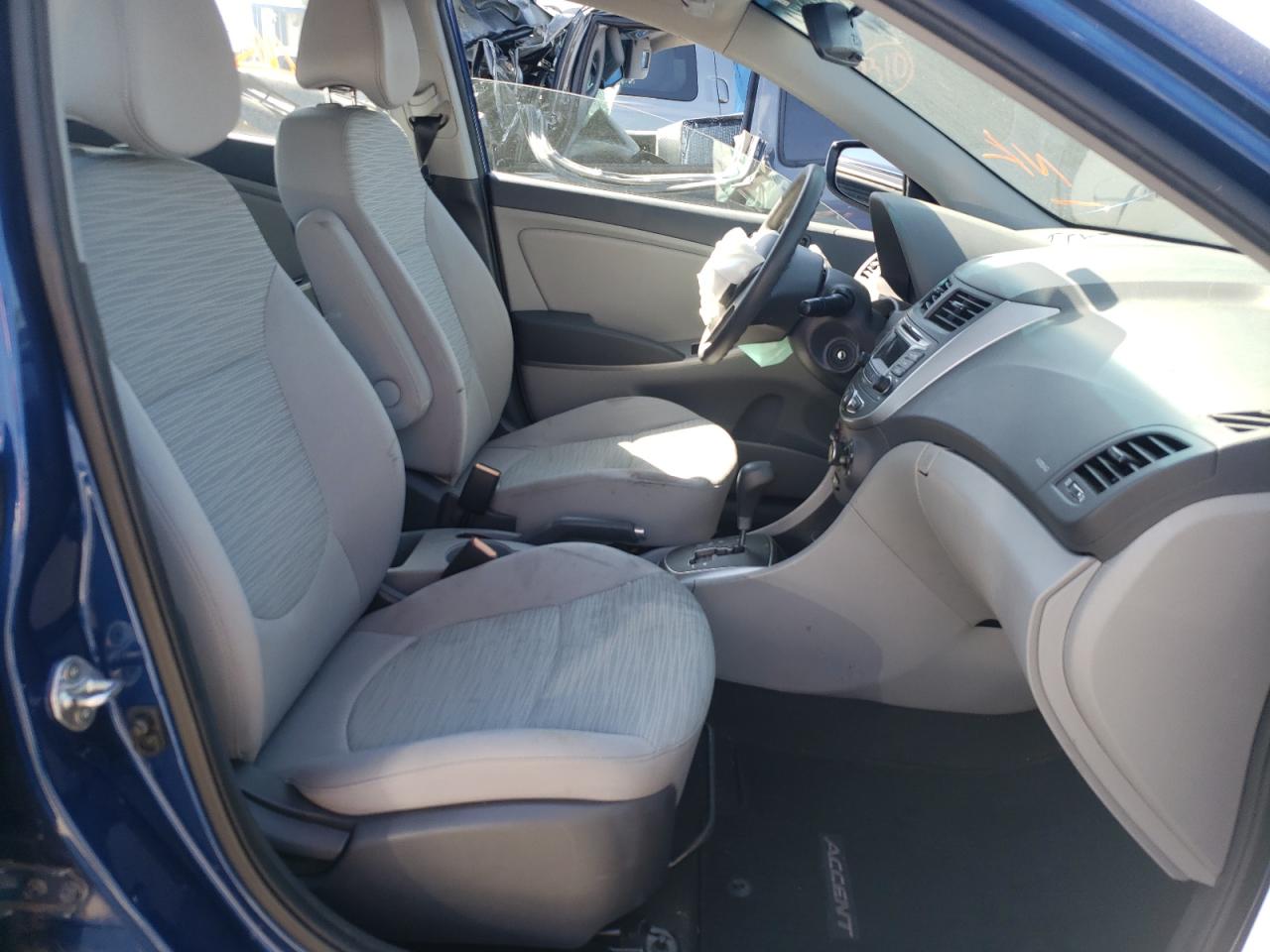 Photo 5 from auction – 2016 HYUNDAI ACCENT SE with VIN KMHCT4AE2GU944760
