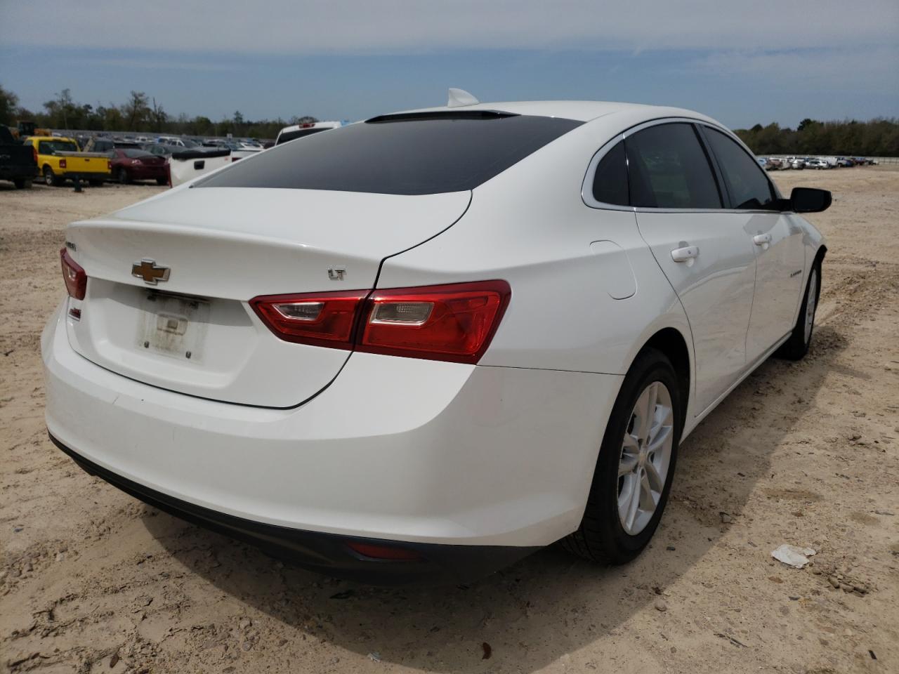Photo 4 from auction – 2016 CHEVROLET MALIBU LT with VIN 1G1ZE5ST7GF360234