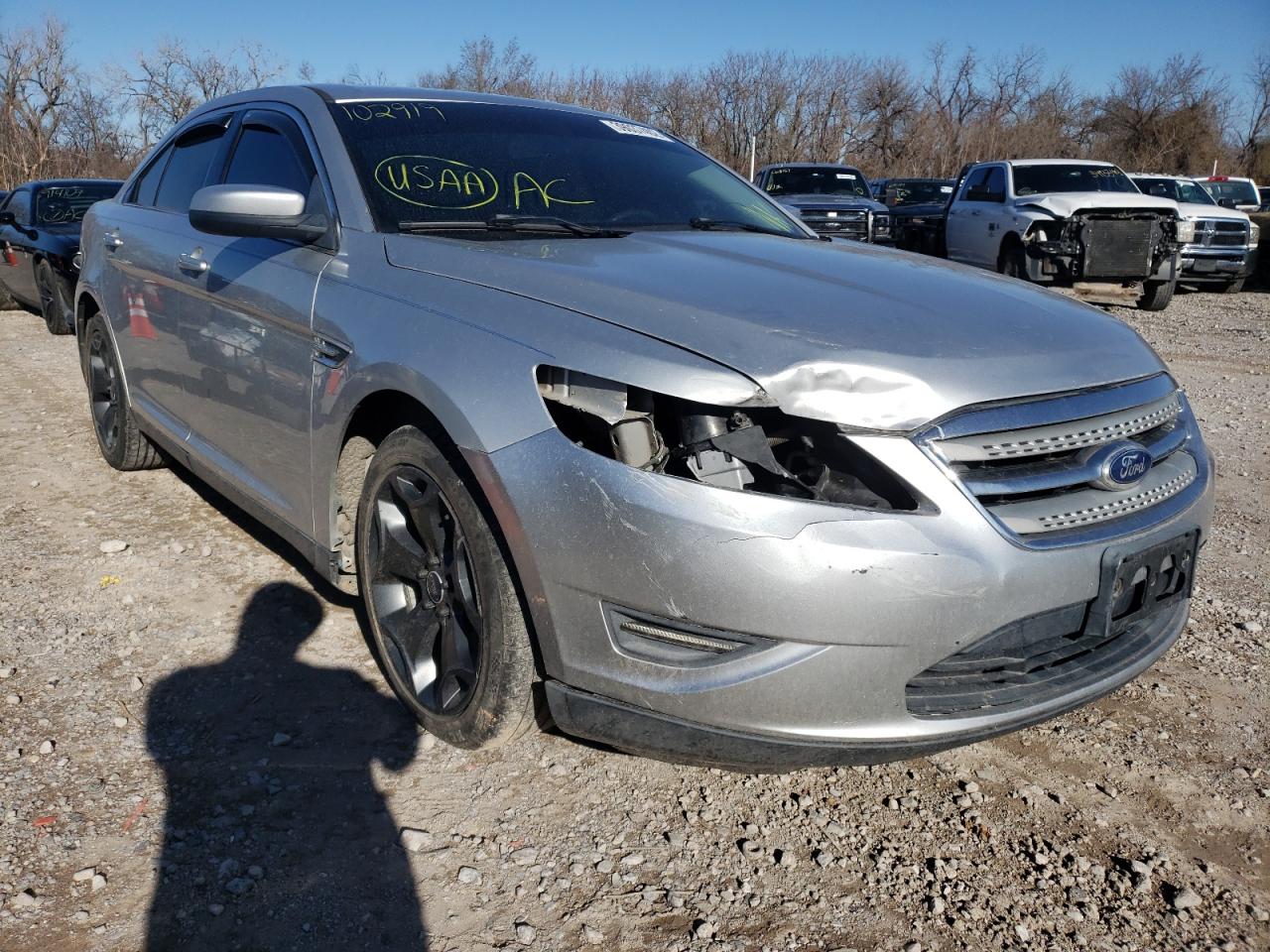 FORD TAURUS SEL 2011 with VIN 1FAHP2EW7BG102919 - Photo from auction