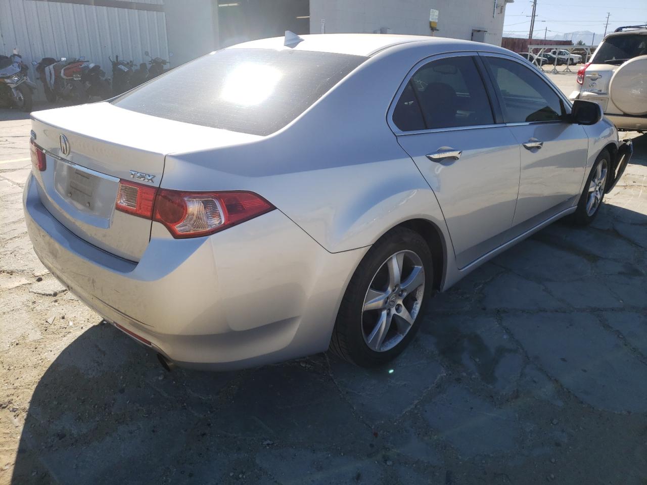 Photo 4 from auction – 2012 ACURA TSX with VIN JH4CU2F47CC023641