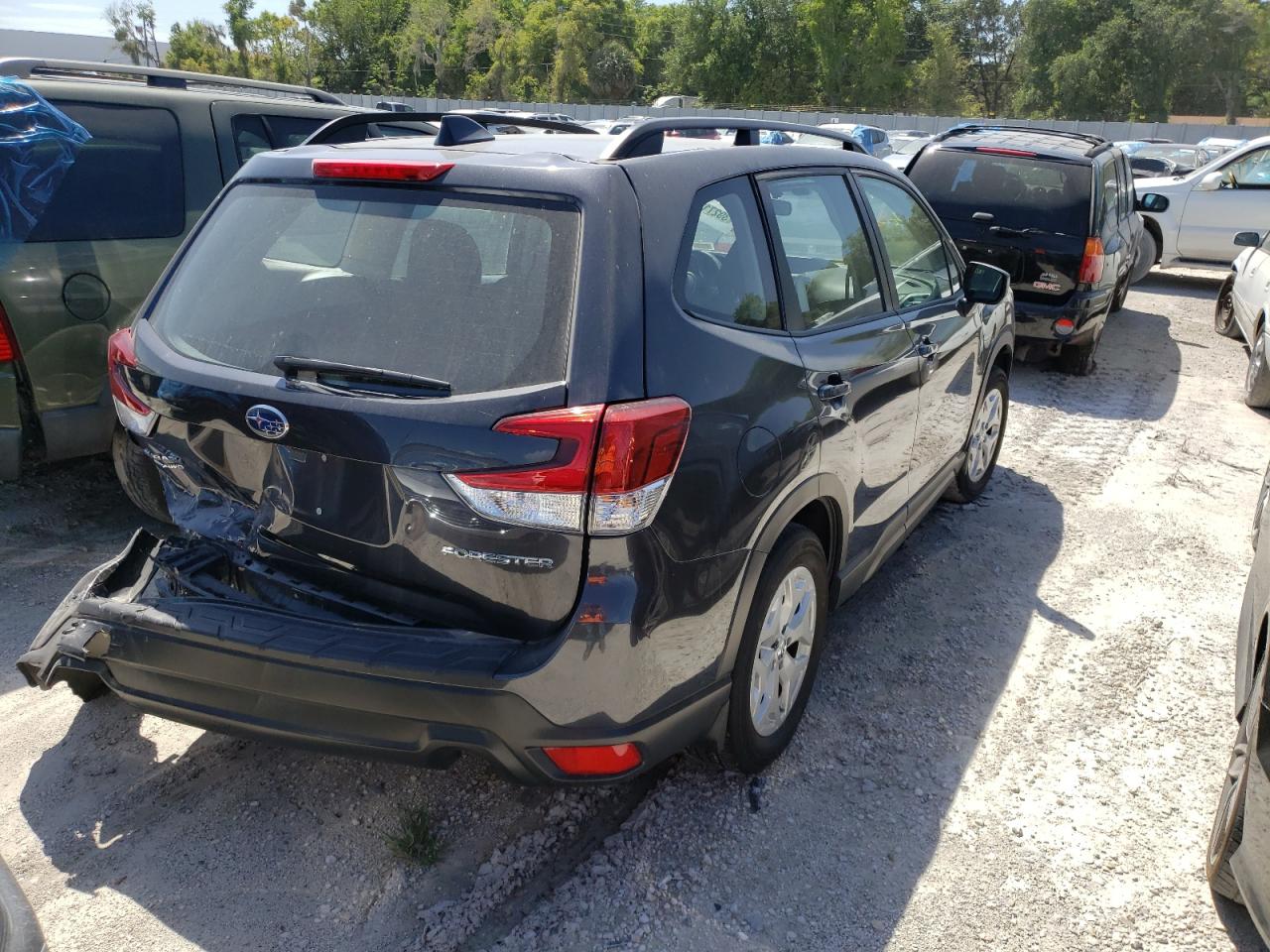 Photo 4 from auction – 2019 SUBARU FORESTER with VIN JF2SKACC2KH585734