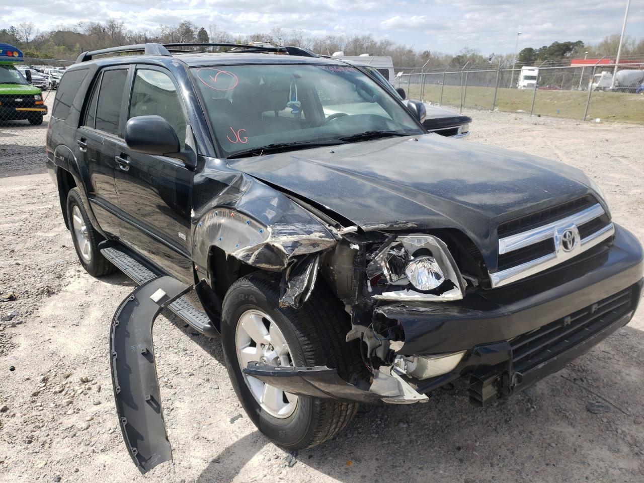 TOYOTA 4RUNNER SR 2005 with VIN JTEZU14R950043913 - Photo from auction
