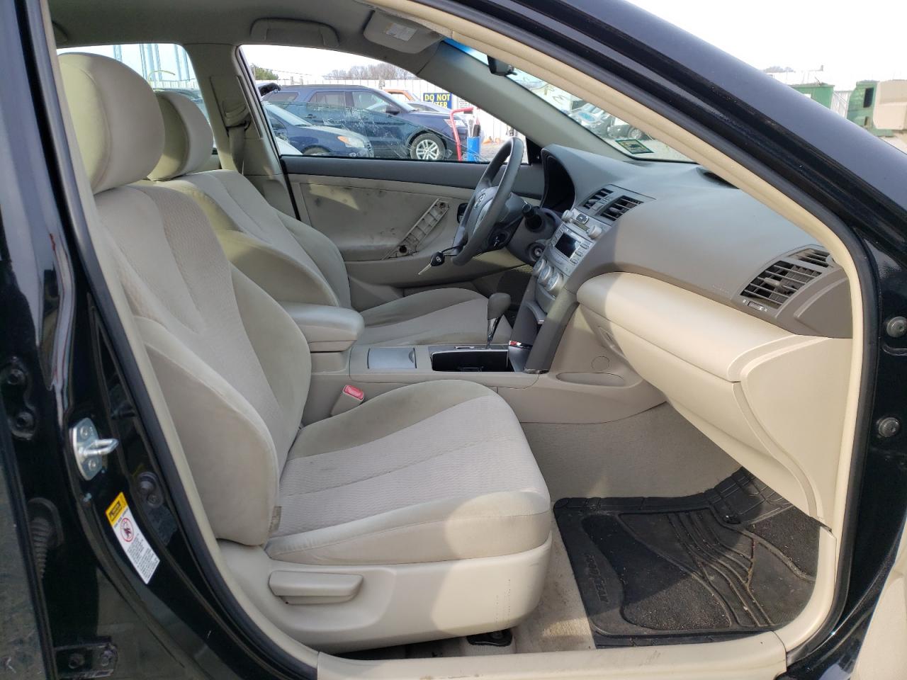 Photo 5 from auction – 2010 TOYOTA CAMRY BASE with VIN 4T1BF3EK0AU537931