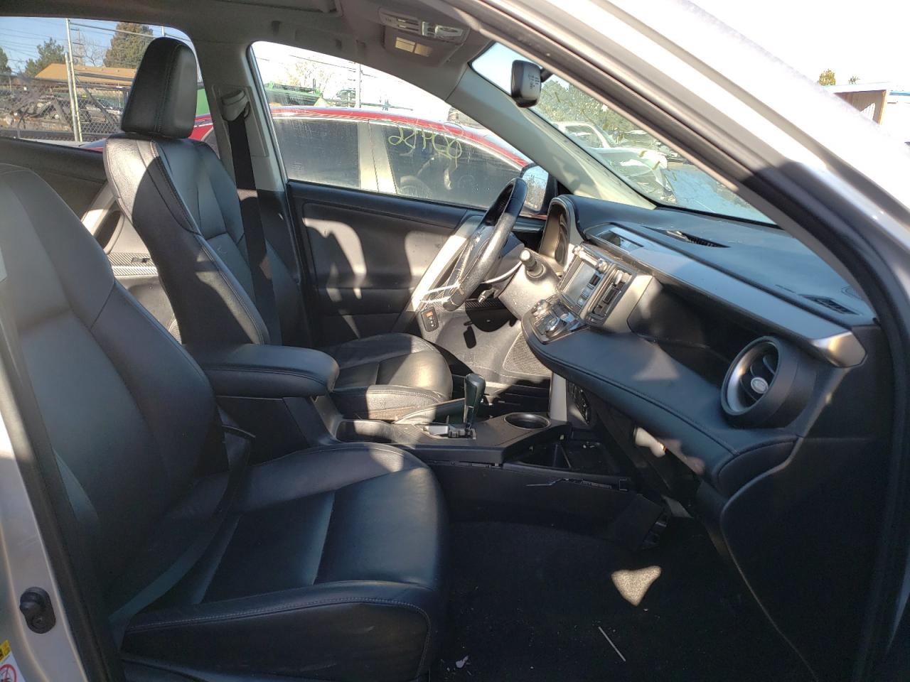Photo 5 from auction – 2014 TOYOTA RAV4 LIMIT with VIN JTMDFREV3ED054711