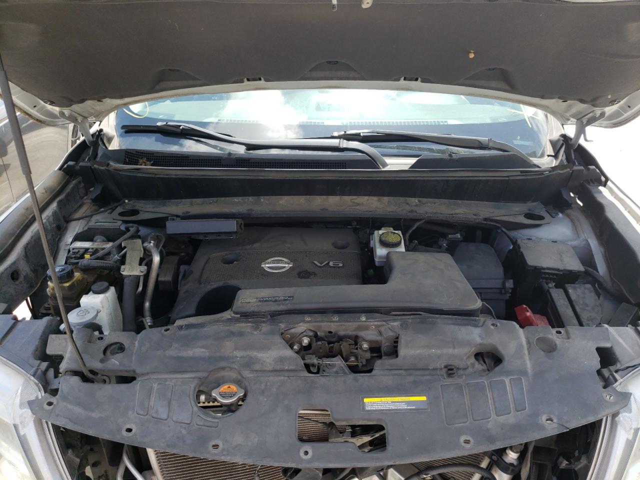 Photo 7 from auction – 2014 NISSAN PATHFINDER with VIN 5N1AR2MN1EC685400