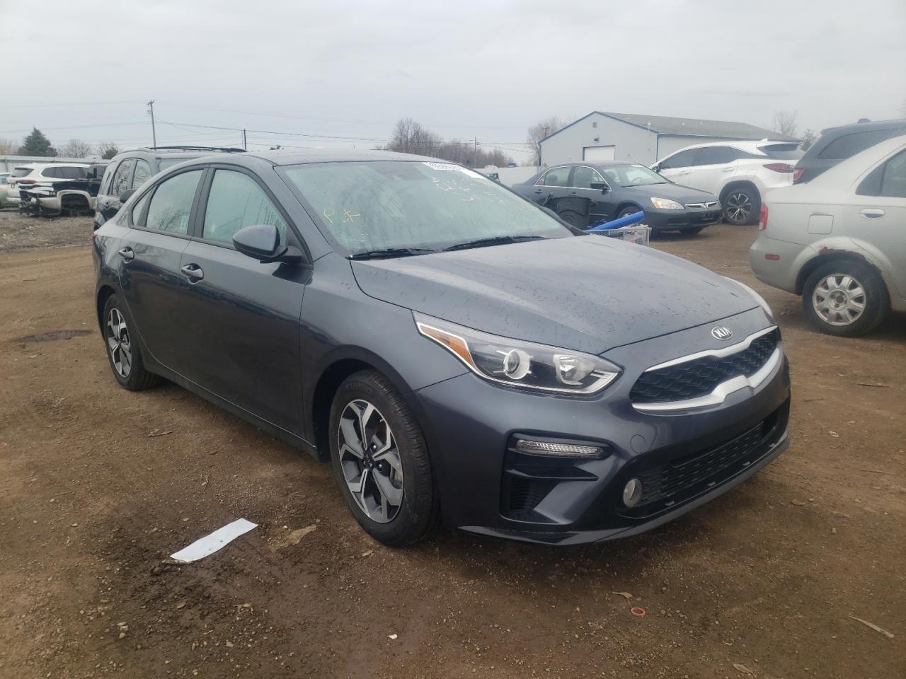 Photo 1 from auction – 2021 KIA FORTE FE with VIN 3KPF24AD1ME323323