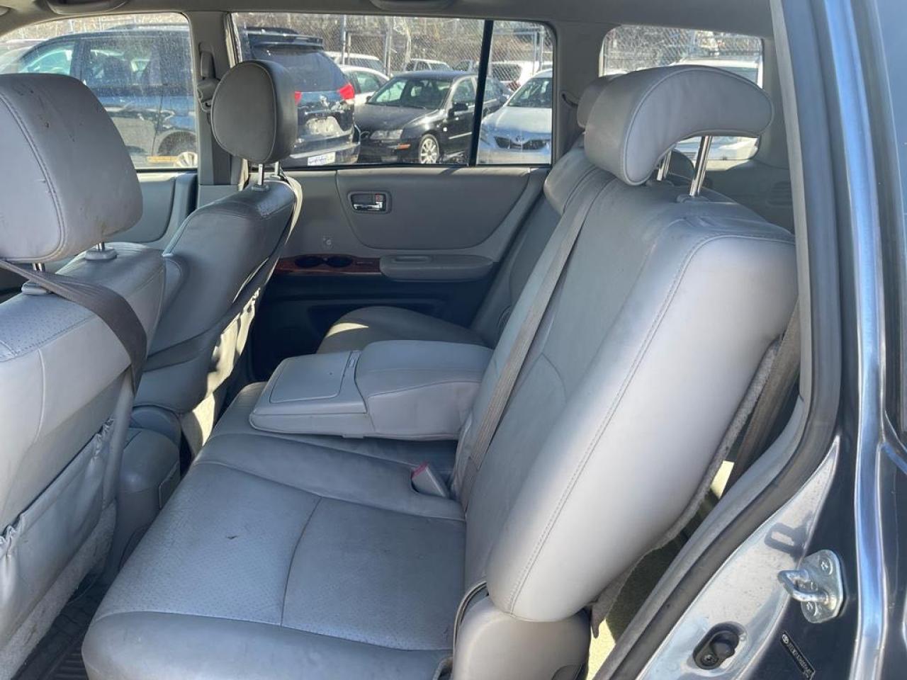 Photo 6 from auction – 2006 TOYOTA HIGHLANDER with VIN JTEEW21A760016417