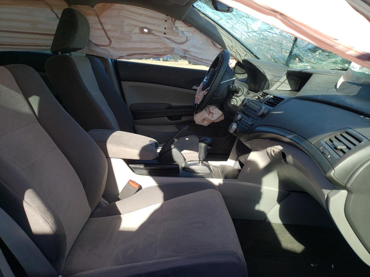 Photo 5 from auction – 2010 HONDA ACCORD LXP with VIN 1HGCP2F45AA129573