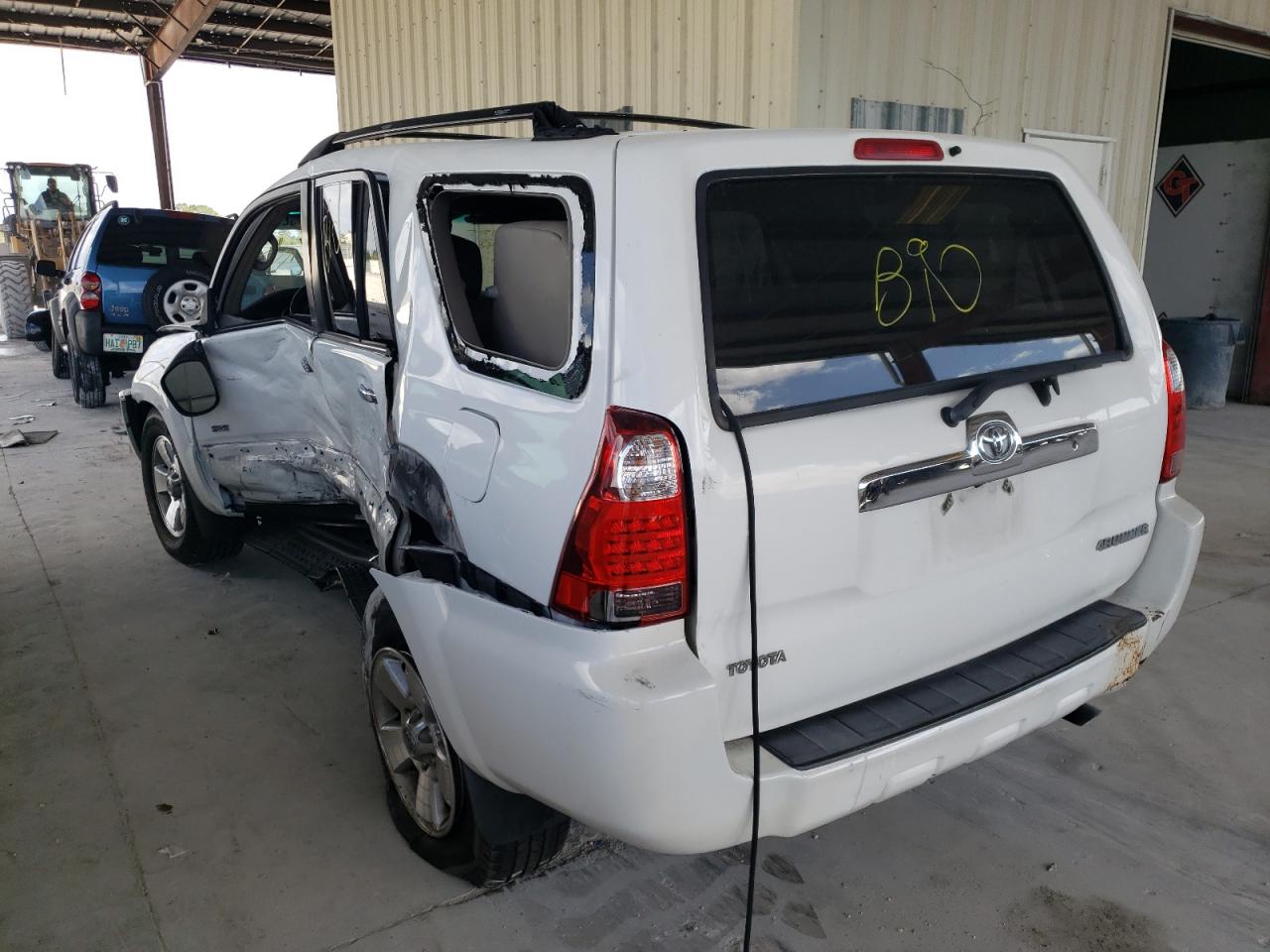 Photo 3 from auction – 2007 TOYOTA 4RUNNER SR with VIN JTEZU14RX70088541