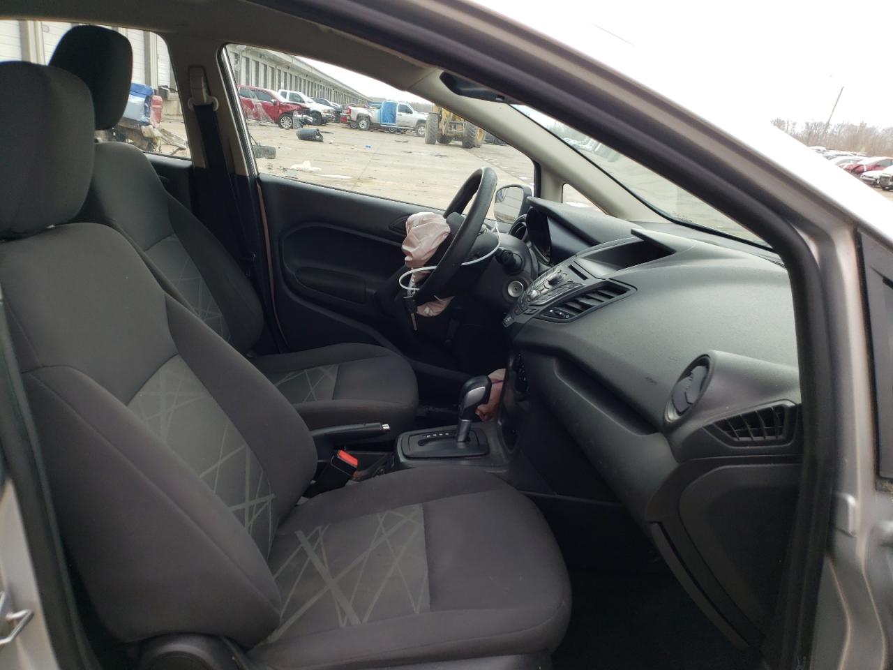 Photo 5 from auction – 2014 FORD FIESTA S with VIN 3FADP4AJ5EM159876