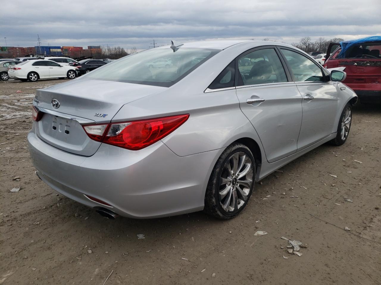 Photo 4 from auction – 2012 HYUNDAI SONATA SE with VIN 5NPEC4AB6CH358277