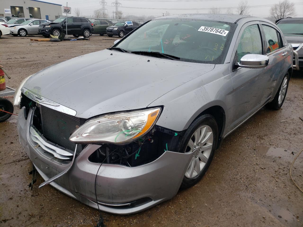 Photo 2 from auction – 2013 CHRYSLER 200 LIMITE with VIN 1C3CCBCG6DN578917