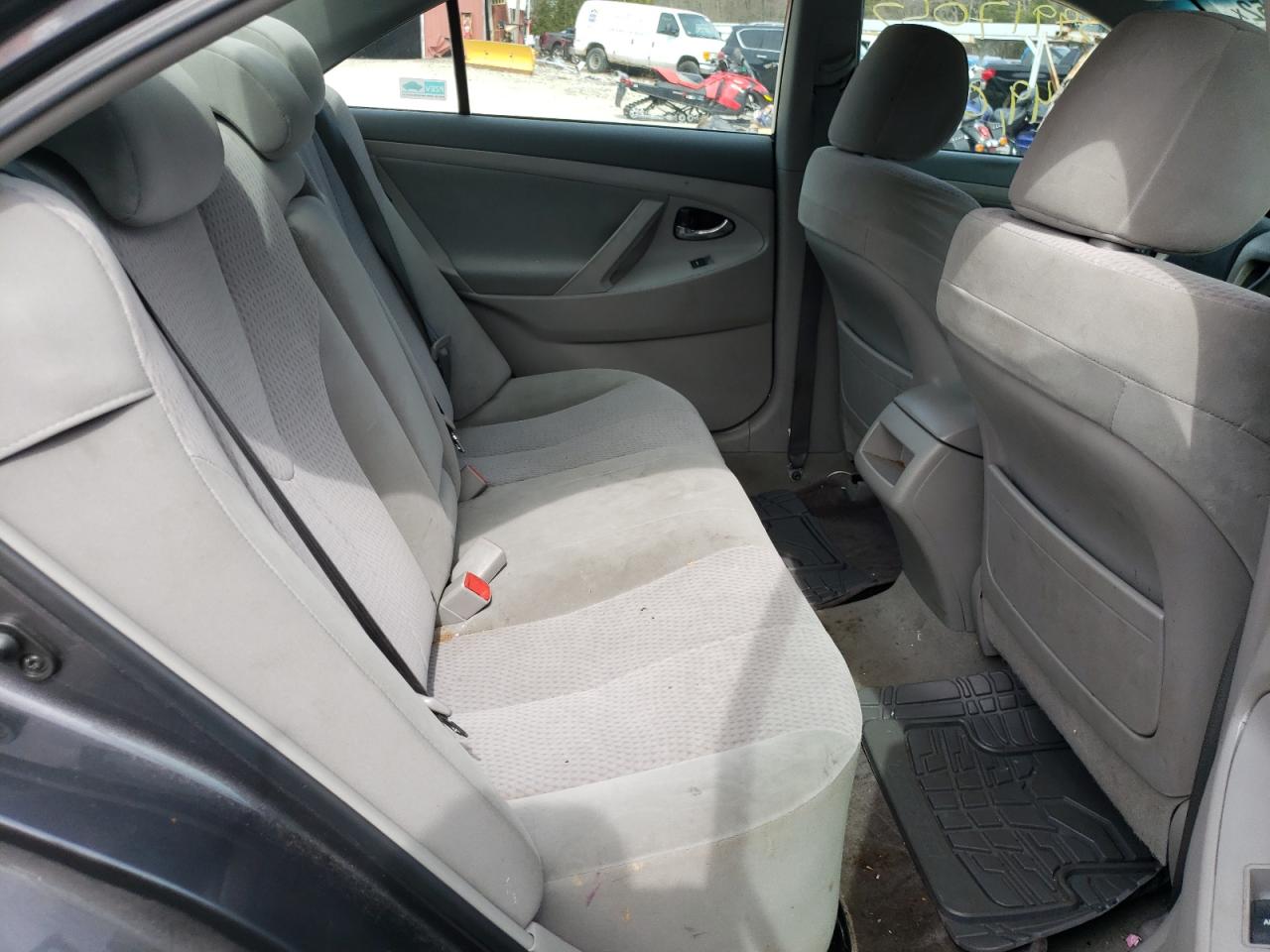 Photo 6 from auction – 2011 TOYOTA CAMRY BASE with VIN 4T4BF3EK6BR128873