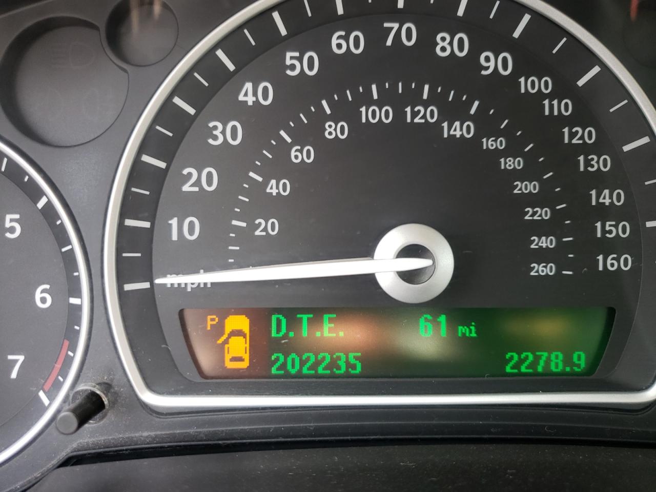 Photo 8 from auction – 2010 SAAB 9-3 2.0T with VIN YS3FD5BY1A1607298