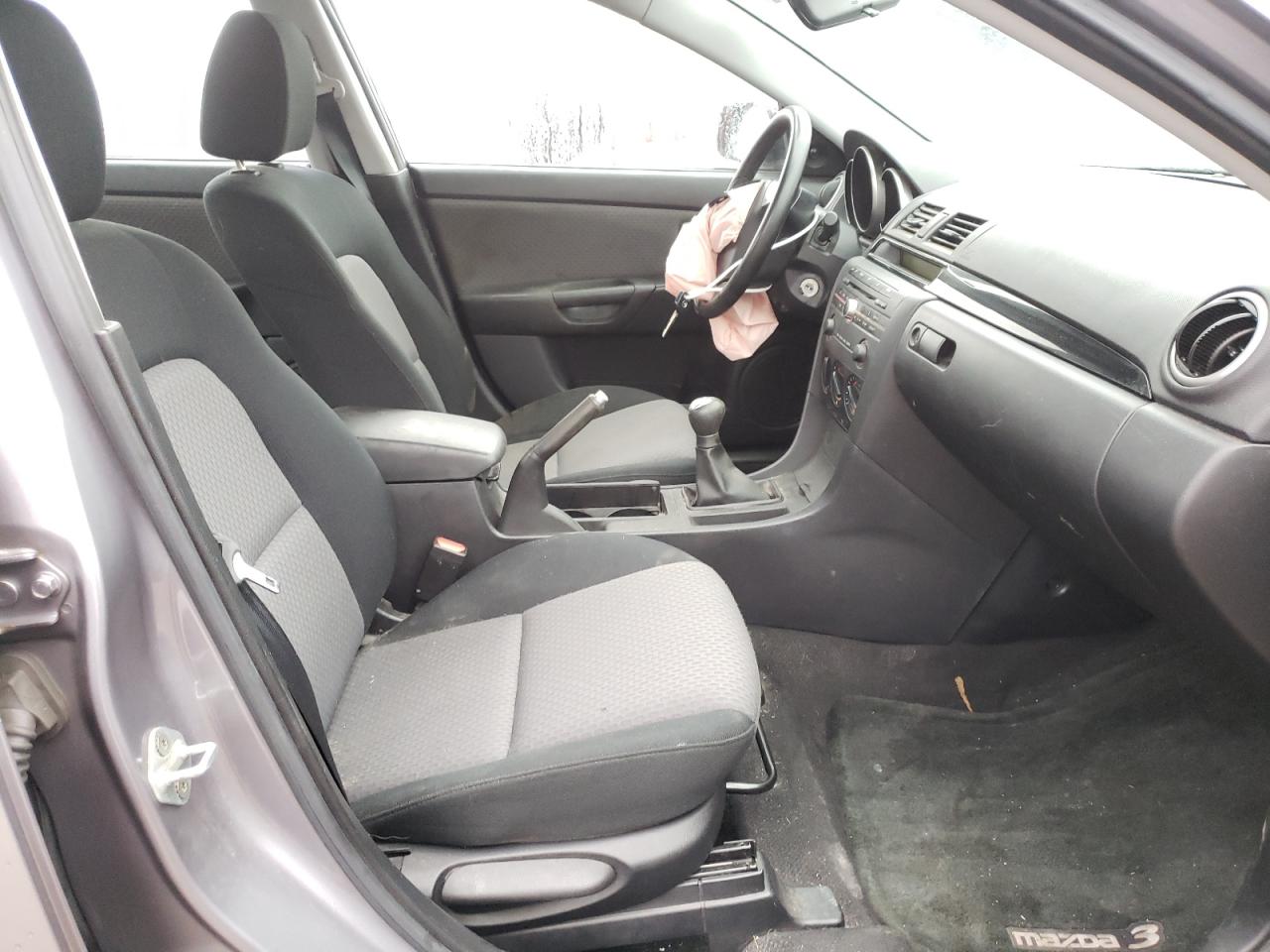Photo 5 from auction – 2006 MAZDA 3 I with VIN JM1BK12F861400353