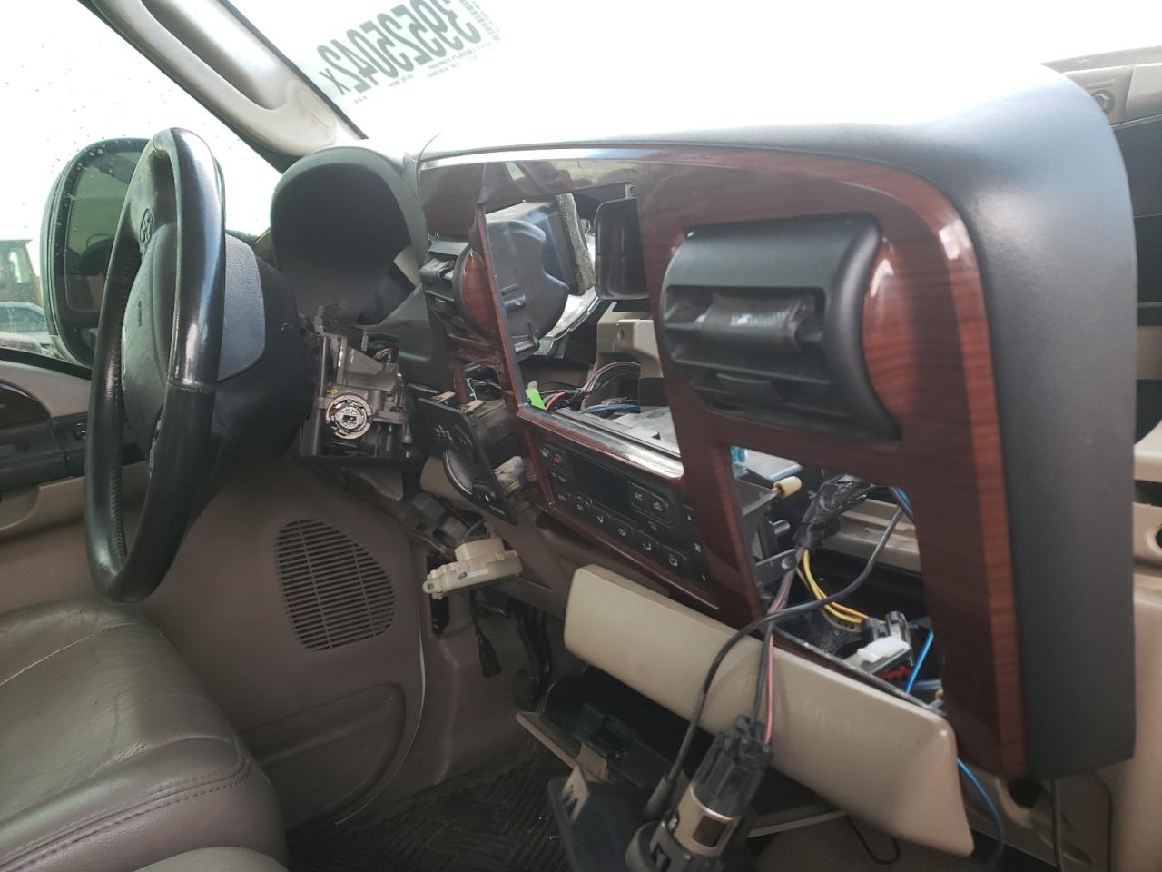 Photo 9 from auction – 2007 FORD F250 SUPER with VIN 1FTSW21P97EB07706