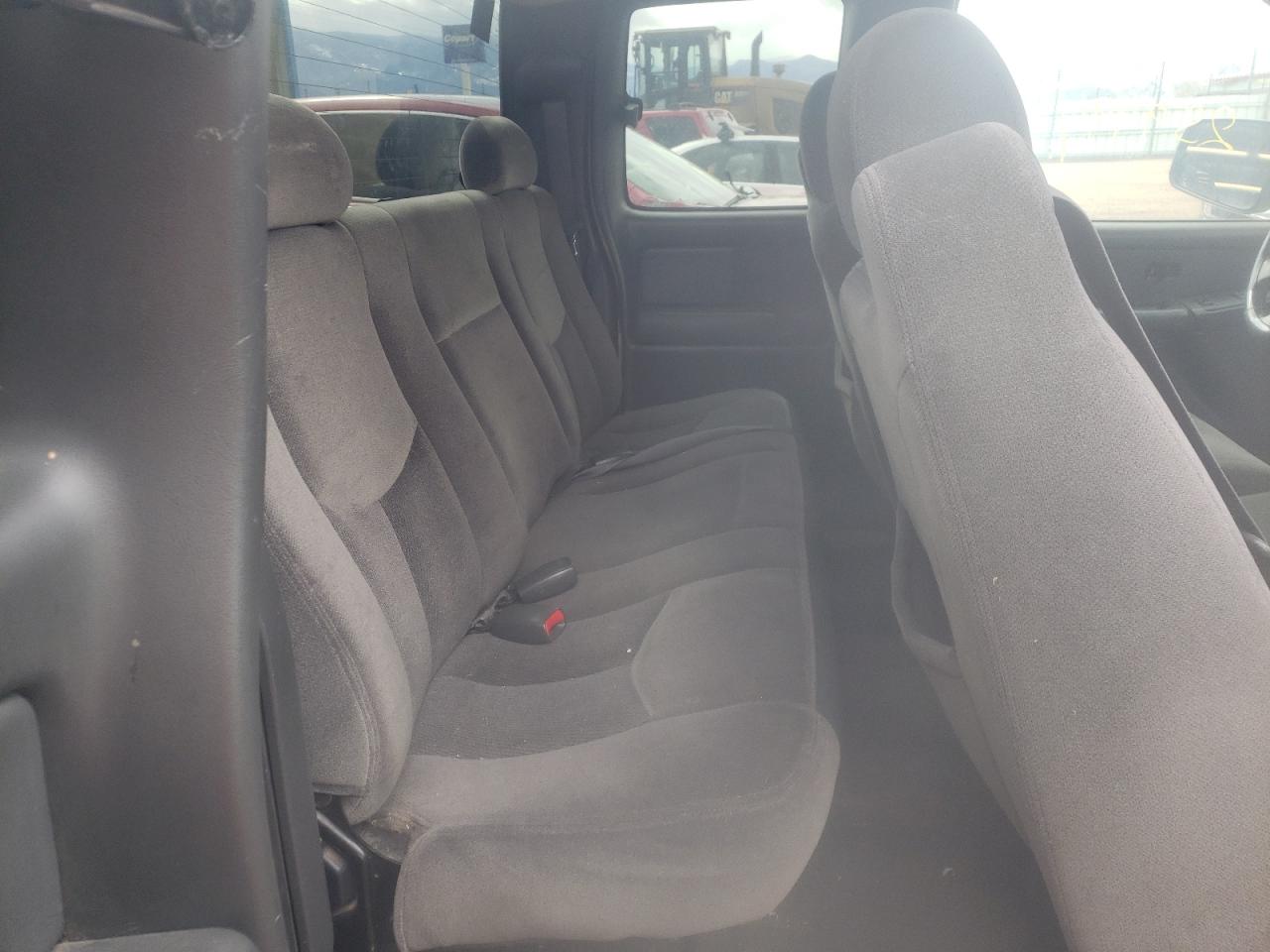 Photo 6 from auction – 2003 GMC NEW SIERRA with VIN 2GTEK19T131304692