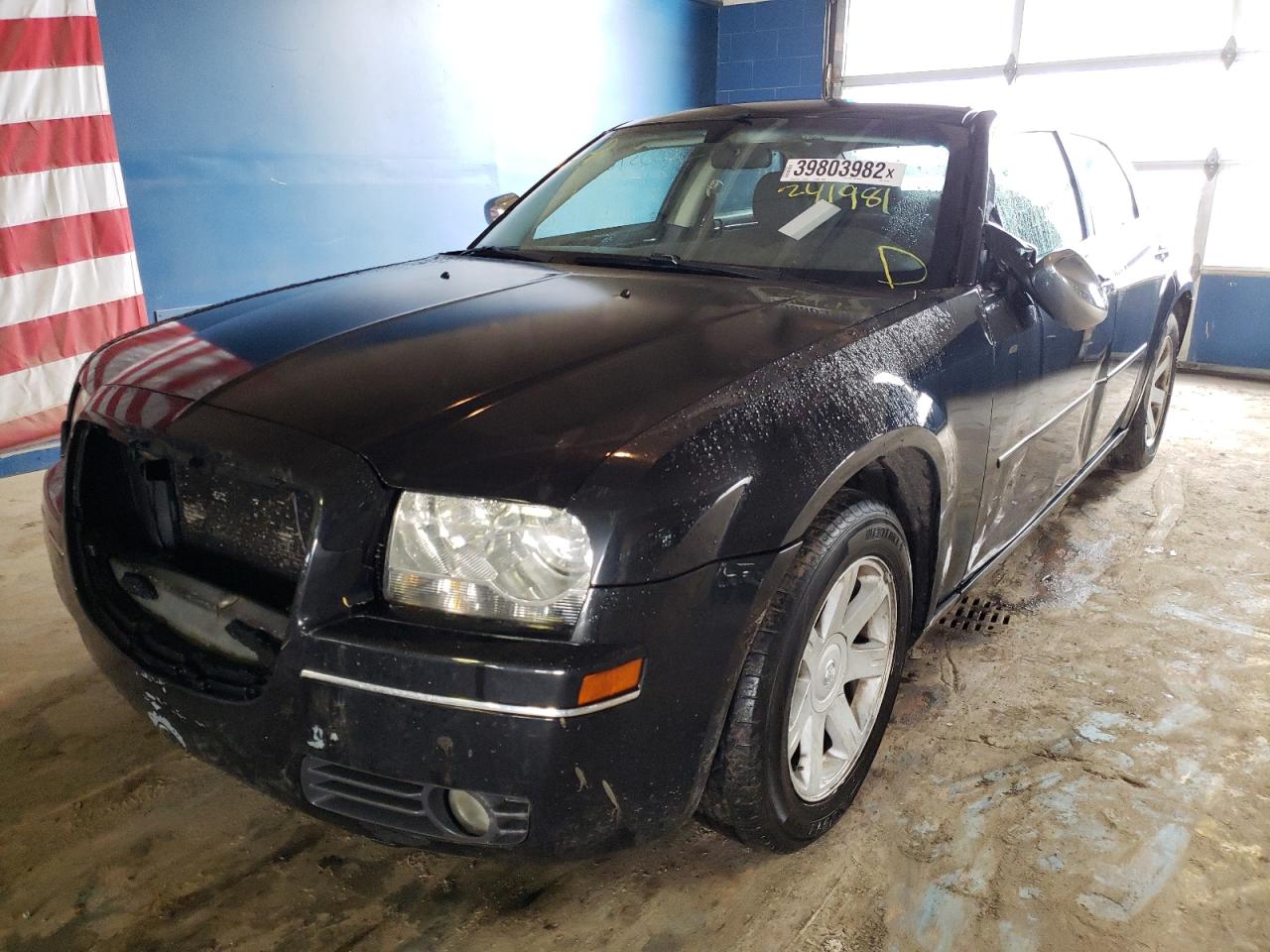 Photo 2 from auction – 2010 CHRYSLER 300 TOURIN with VIN 2C3CA4CD2AH241981