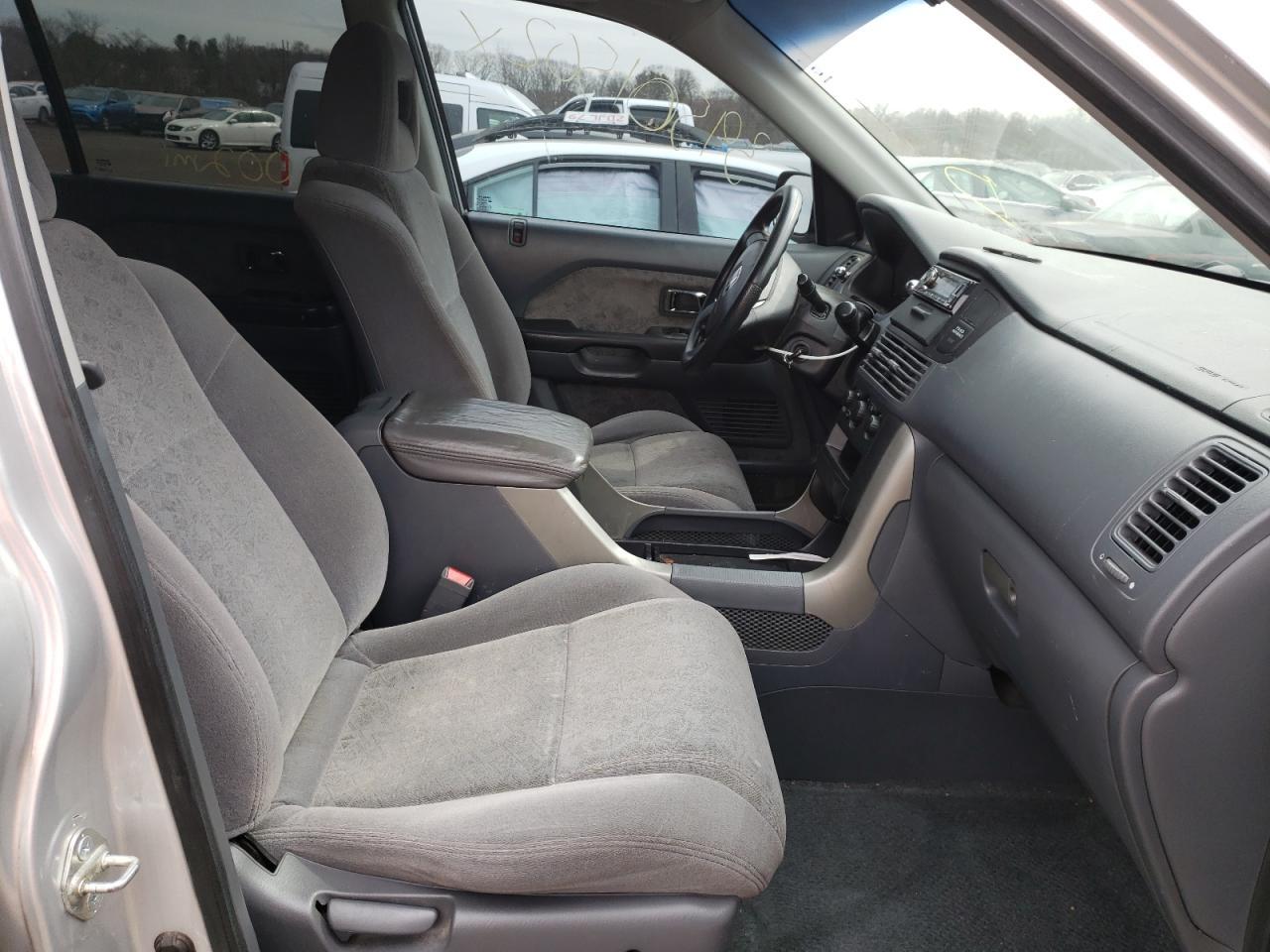 Photo 5 from auction – 2005 HONDA PILOT LX with VIN 2HKYF18175H563903