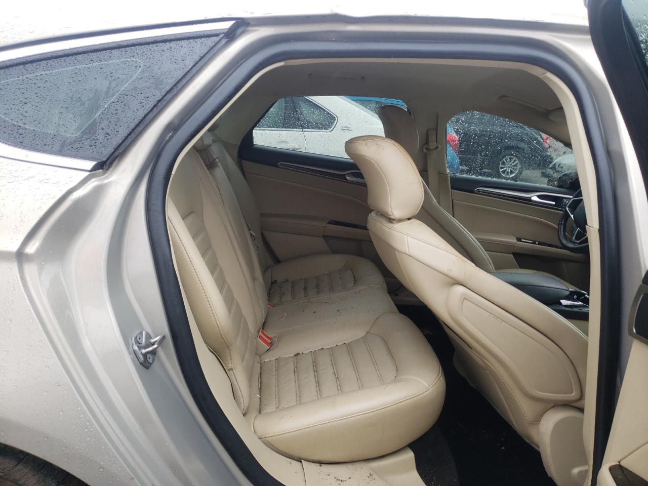 Photo 6 from auction – 2016 FORD FUSION SE with VIN 3FA6P0HD0GR188225