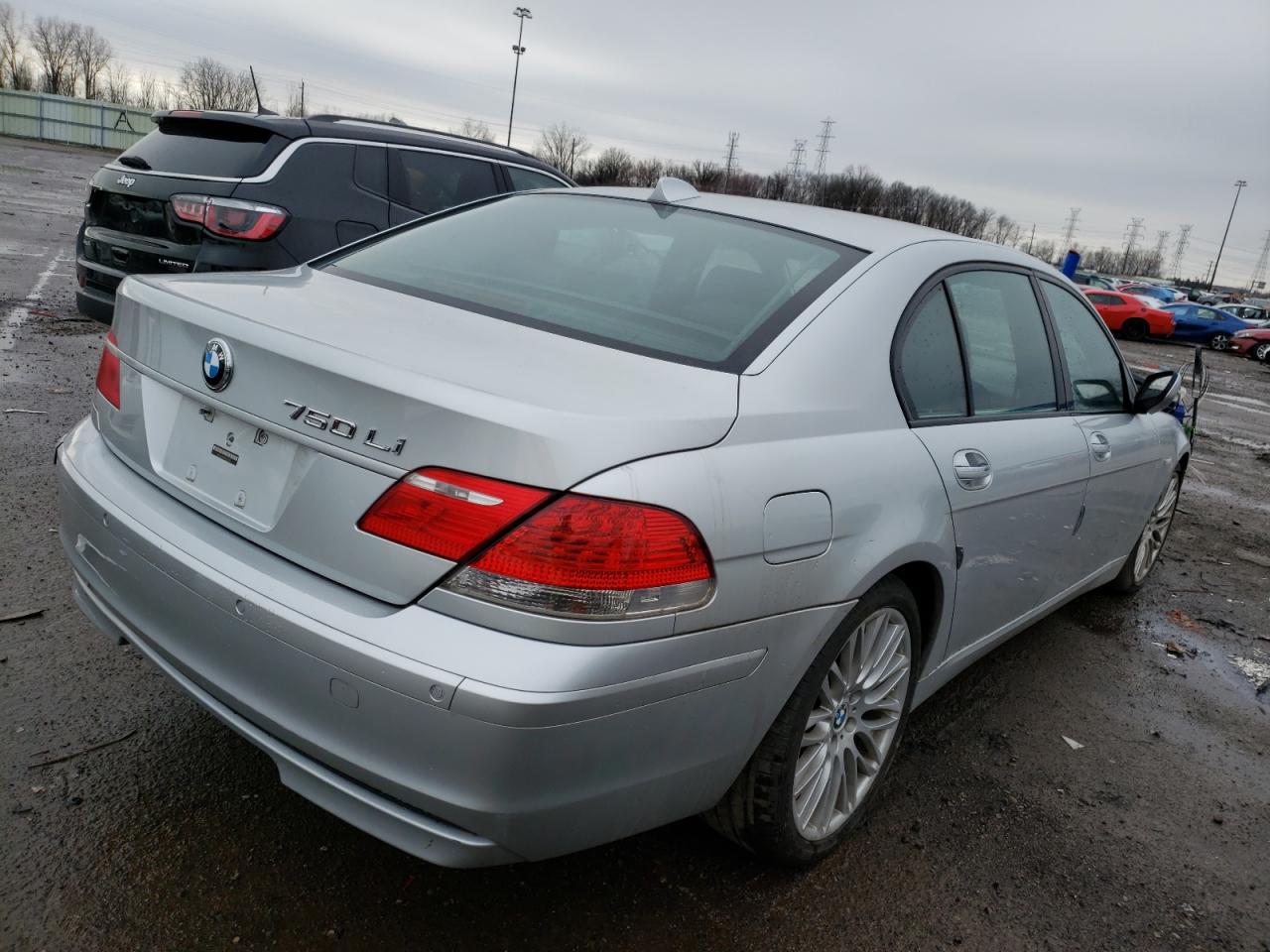 Photo 4 from auction – 2007 BMW 750 with VIN WBAHN83537DT73012