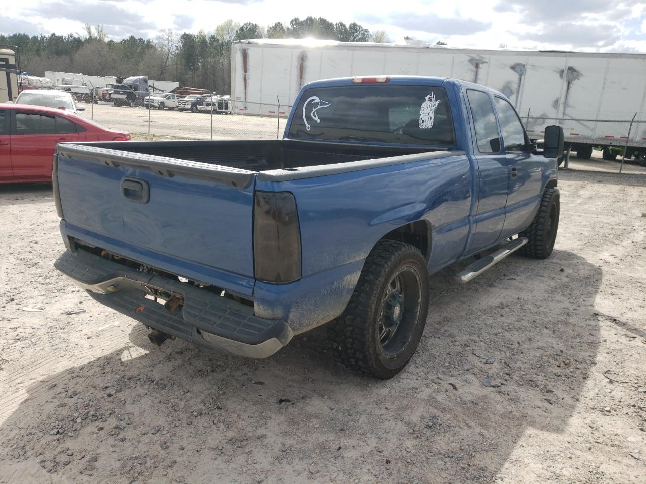 Photo 4 from auction – 2004 CHEVROLET SILVERADO with VIN 1GCEC19T04E389568