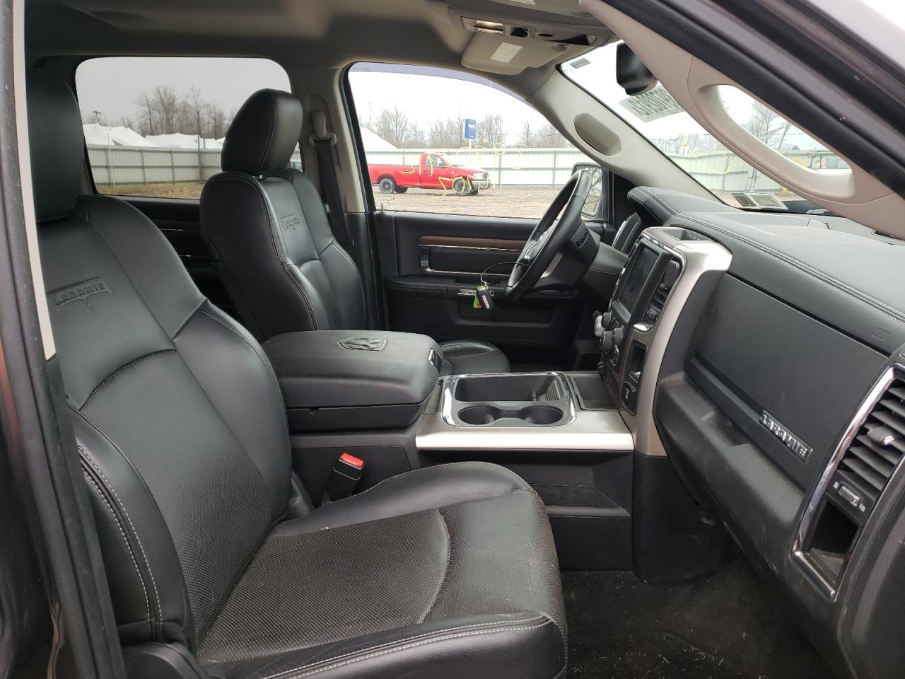 Photo 5 from auction – 2016 RAM 1500 LARAM with VIN 1C6RR7NT5GS320753