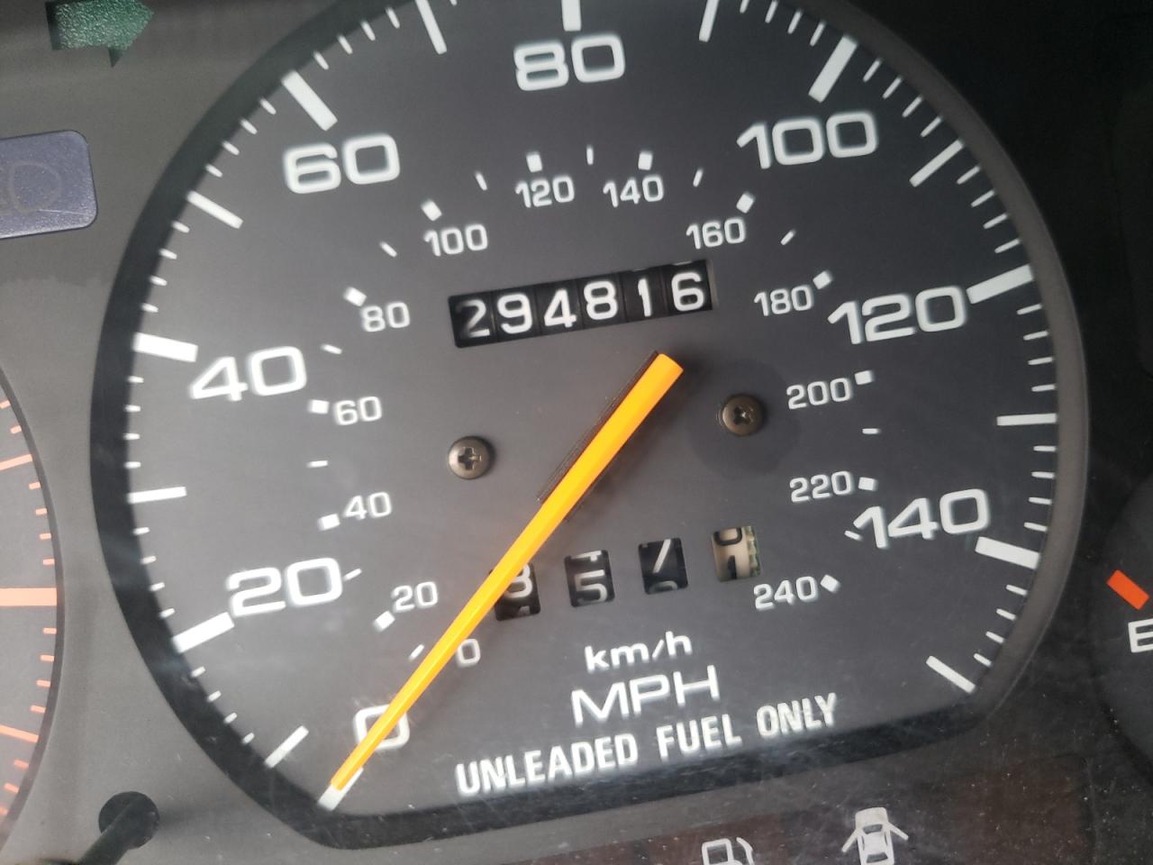 Photo 8 from auction – 1991 MAZDA 626 DX with VIN 1YVGD22B6M5168743