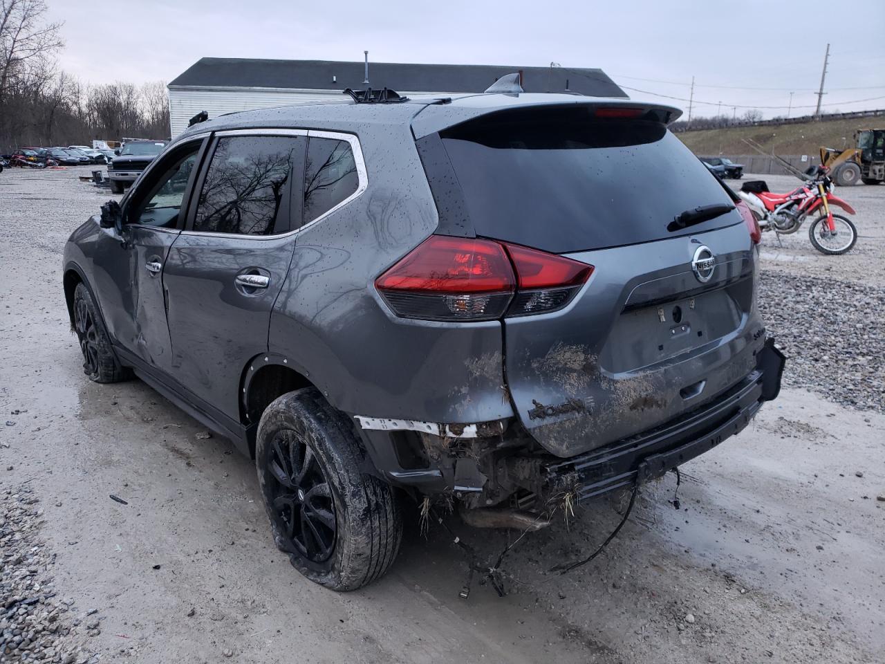 Photo 3 from auction – 2018 NISSAN ROGUE S with VIN 5N1AT2MV3JC776471