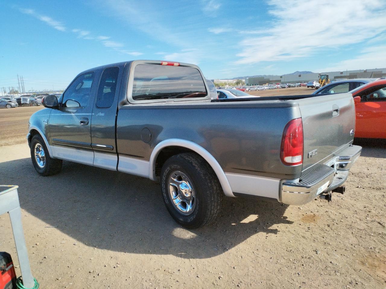 Photo 3 from auction – 2003 FORD F150 with VIN 1FTRX17L43NA65496