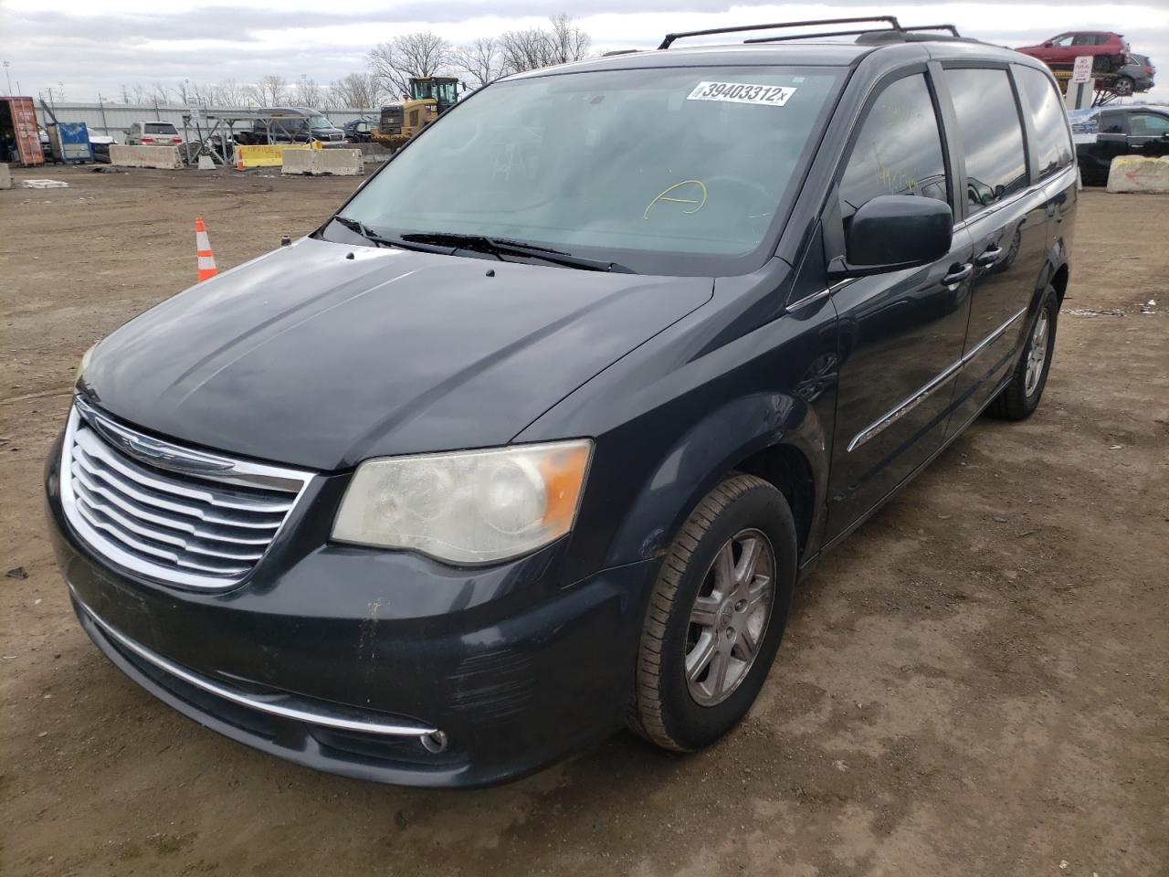 صورة رقم 2 من المزاد - 2011 CHRYSLER TOWN & COU مع VIN 2A4RR8DG9BR658972