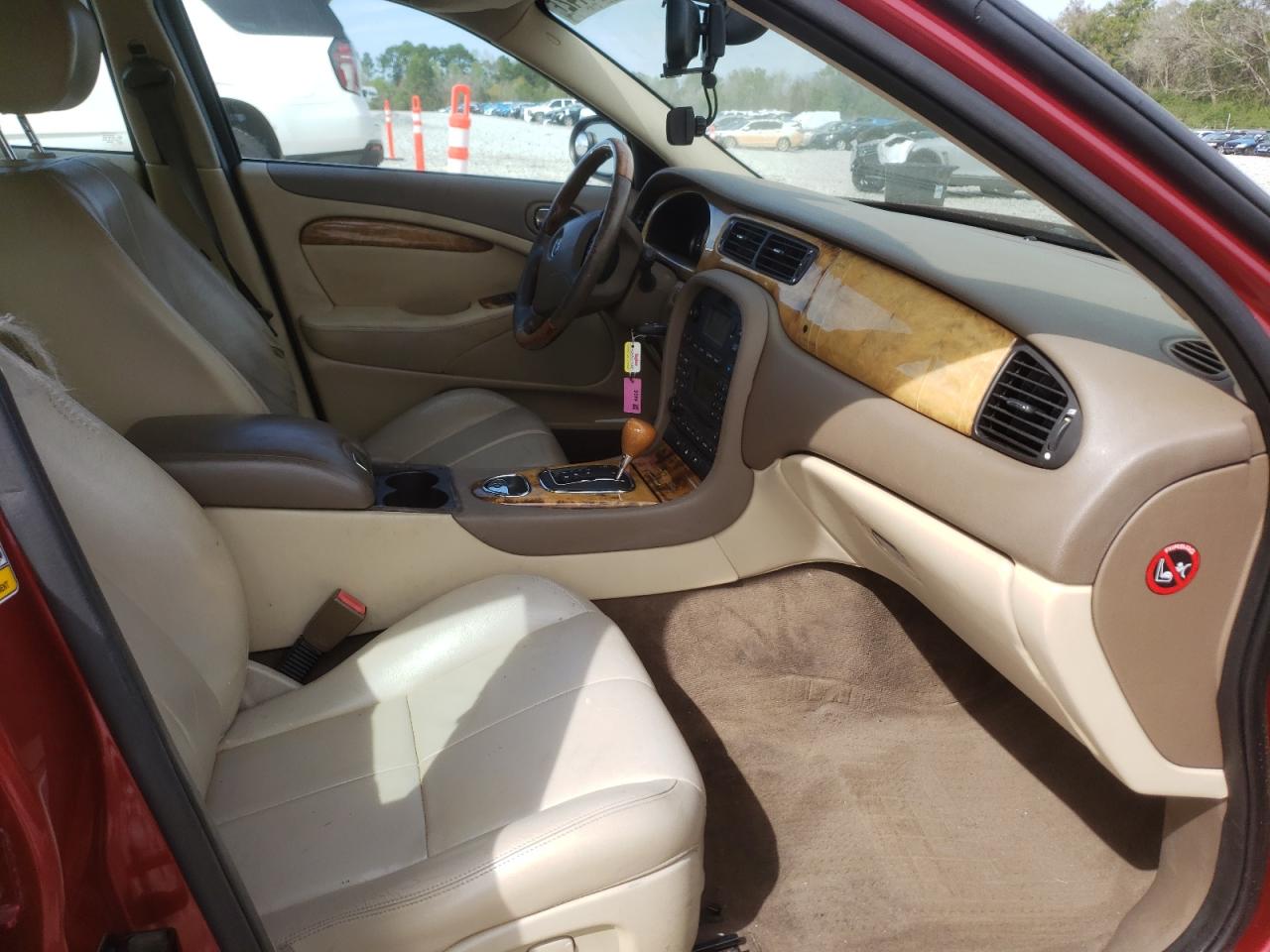 Photo 5 from auction – 2005 JAGUAR S TYPE with VIN SAJWA01T35FN38472