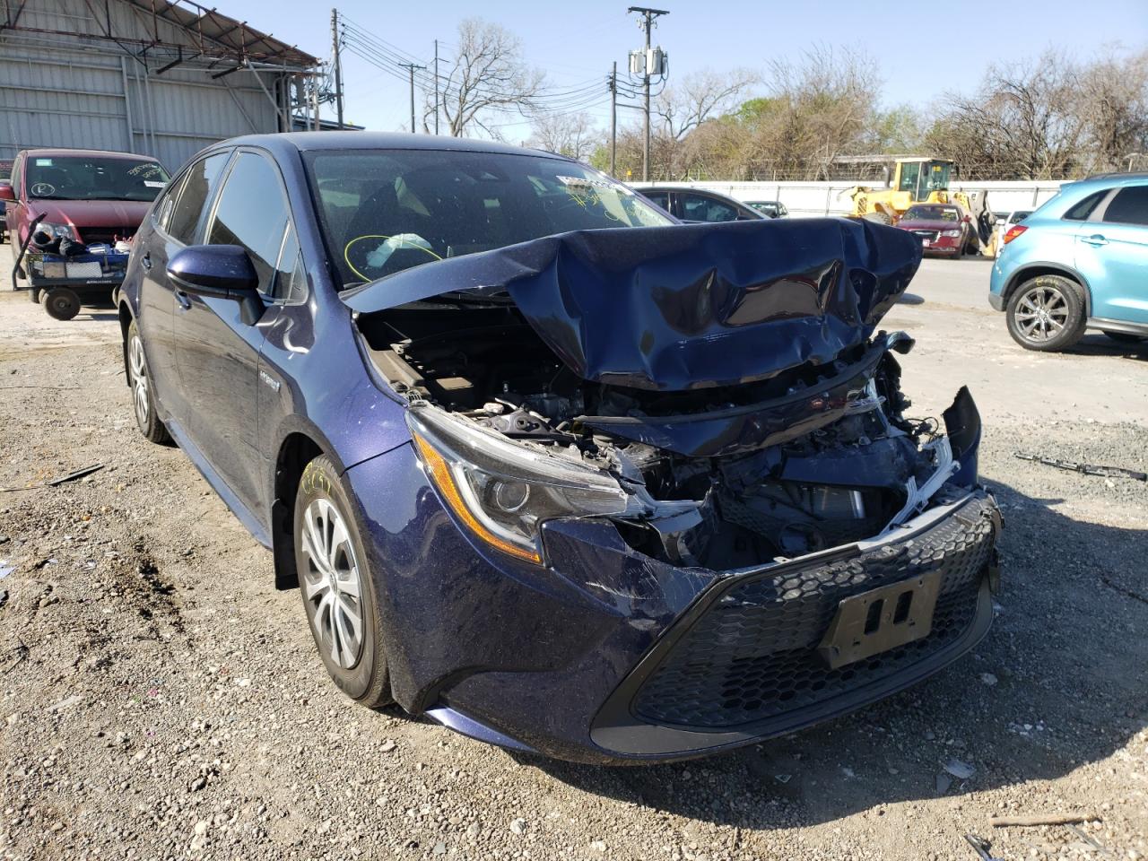 TOYOTA COROLLA LE 2021 with VIN JTDEAMDE0MJ008003 - Photo from auction