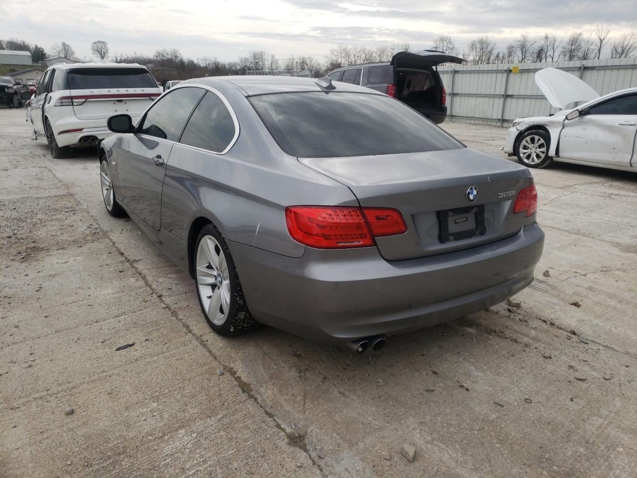 Photo 3 from auction – 2012 BMW 328 XI with VIN WBAKF3C53CE974754