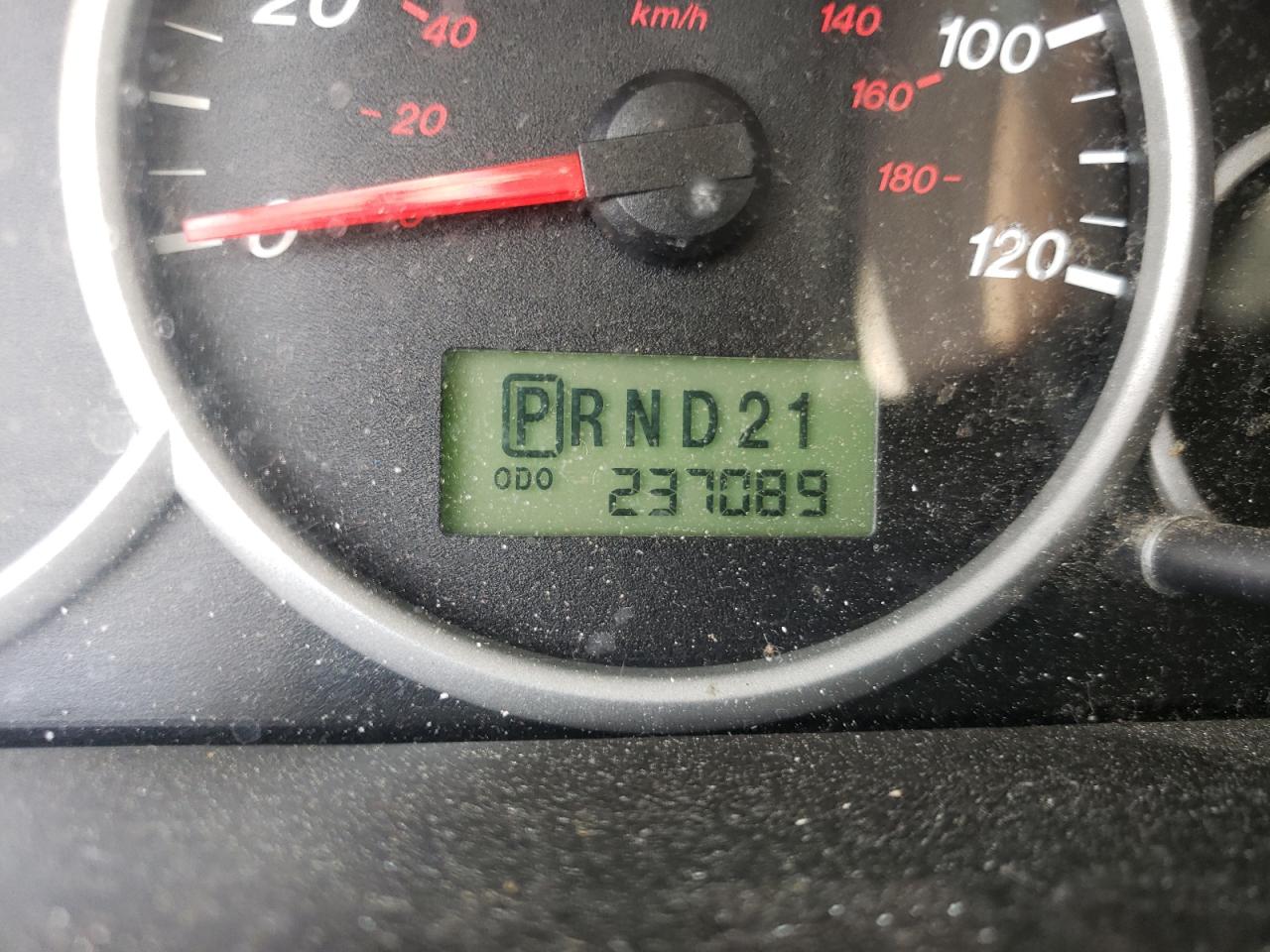 Photo 8 from auction – 2006 MAZDA TRIBUTE I with VIN 4F2YZ02Z36KM02838