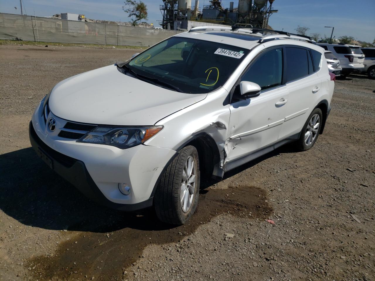 Photo 2 from auction – 2013 TOYOTA RAV4 LIMIT with VIN 2T3DFREV6DW029934