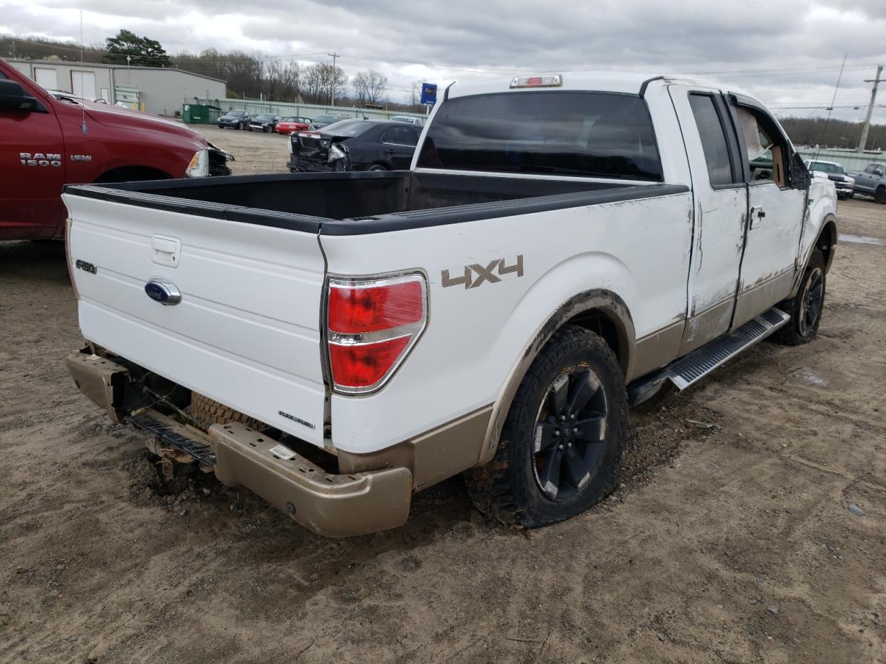 Photo 4 from auction – 2013 FORD F150 SUPER with VIN 1FTFX1EF6DFB73632
