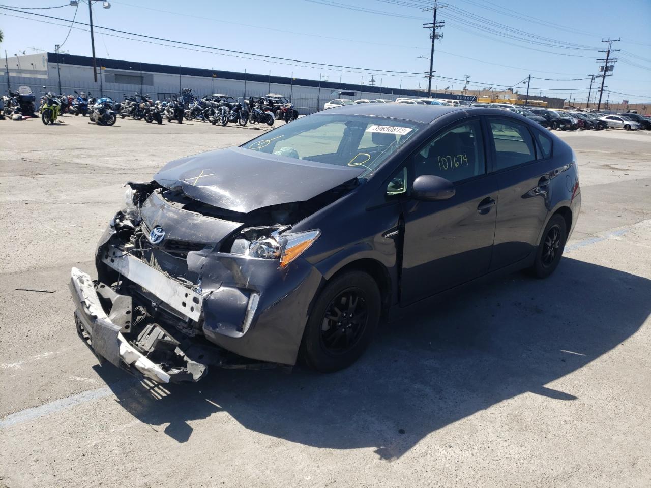 Photo 2 from auction – 2013 TOYOTA PRIUS with VIN JTDKN3DU7D5643799