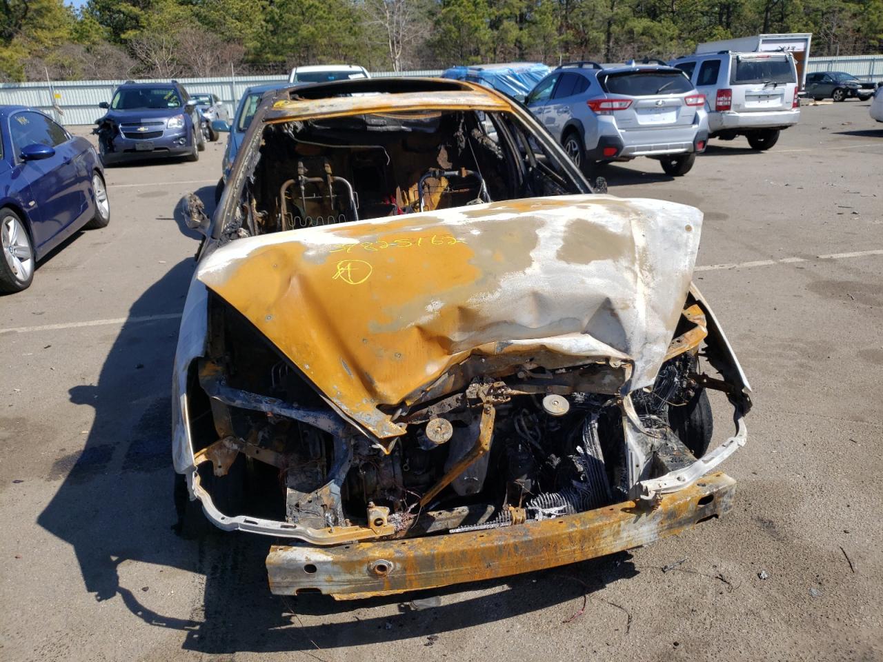 Photo 9 from auction – 2002 LEXUS ES 300 with VIN JTHBF30G720081490