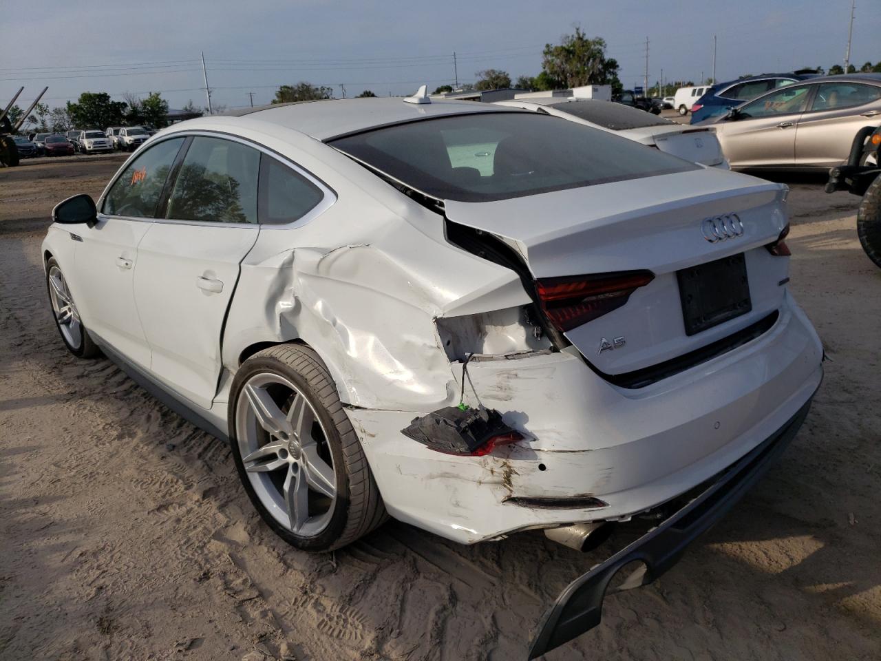 Photo 3 from auction – 2019 AUDI A5 PRESTIG with VIN WAUFNCF54KA014493