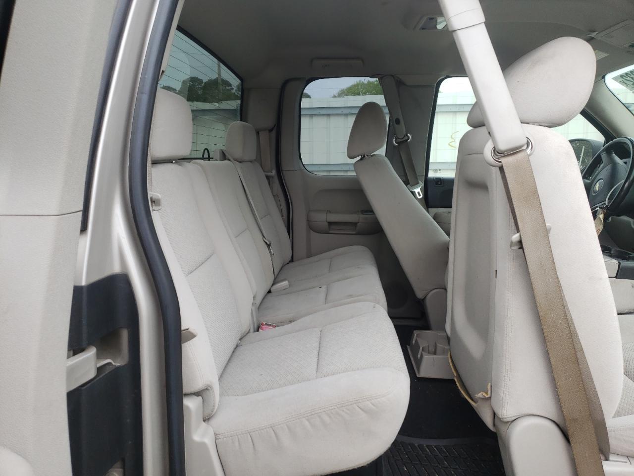Photo 6 from auction – 2007 CHEVROLET SILVERADO with VIN 1GCEC19C07Z534816