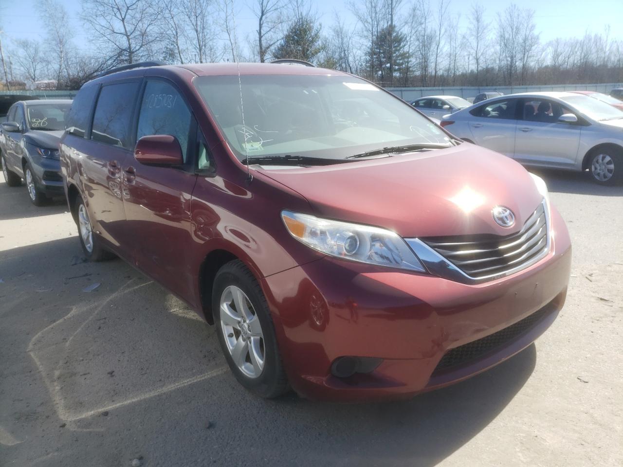 TOYOTA SIENNA LE 2013 with VIN 5TDKK3DC6DS379212 - Photo from auction