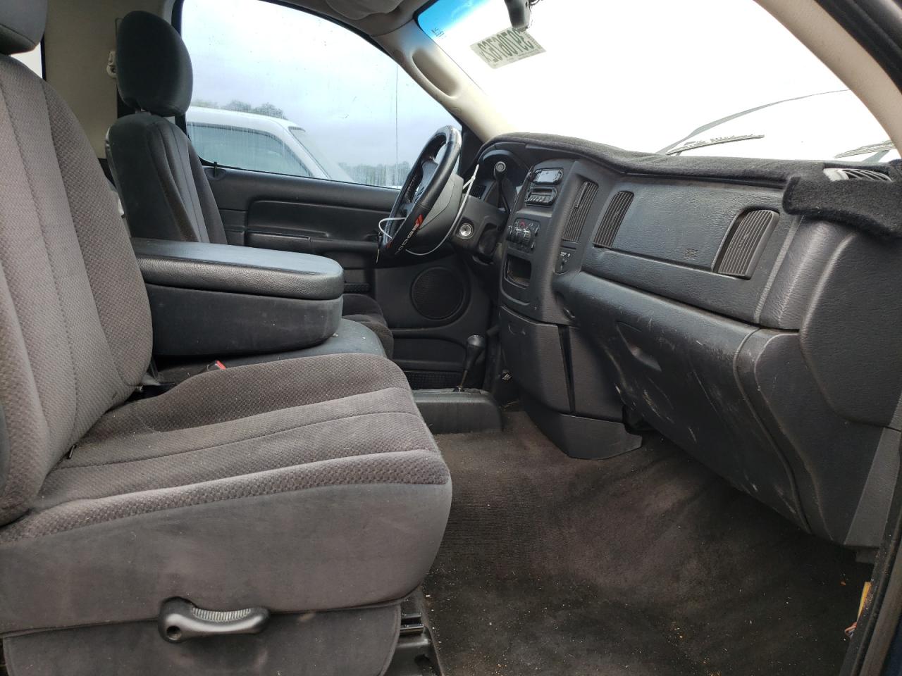 Photo 5 from auction – 2003 DODGE RAM 1500 S with VIN 1D7HU16N73J569562
